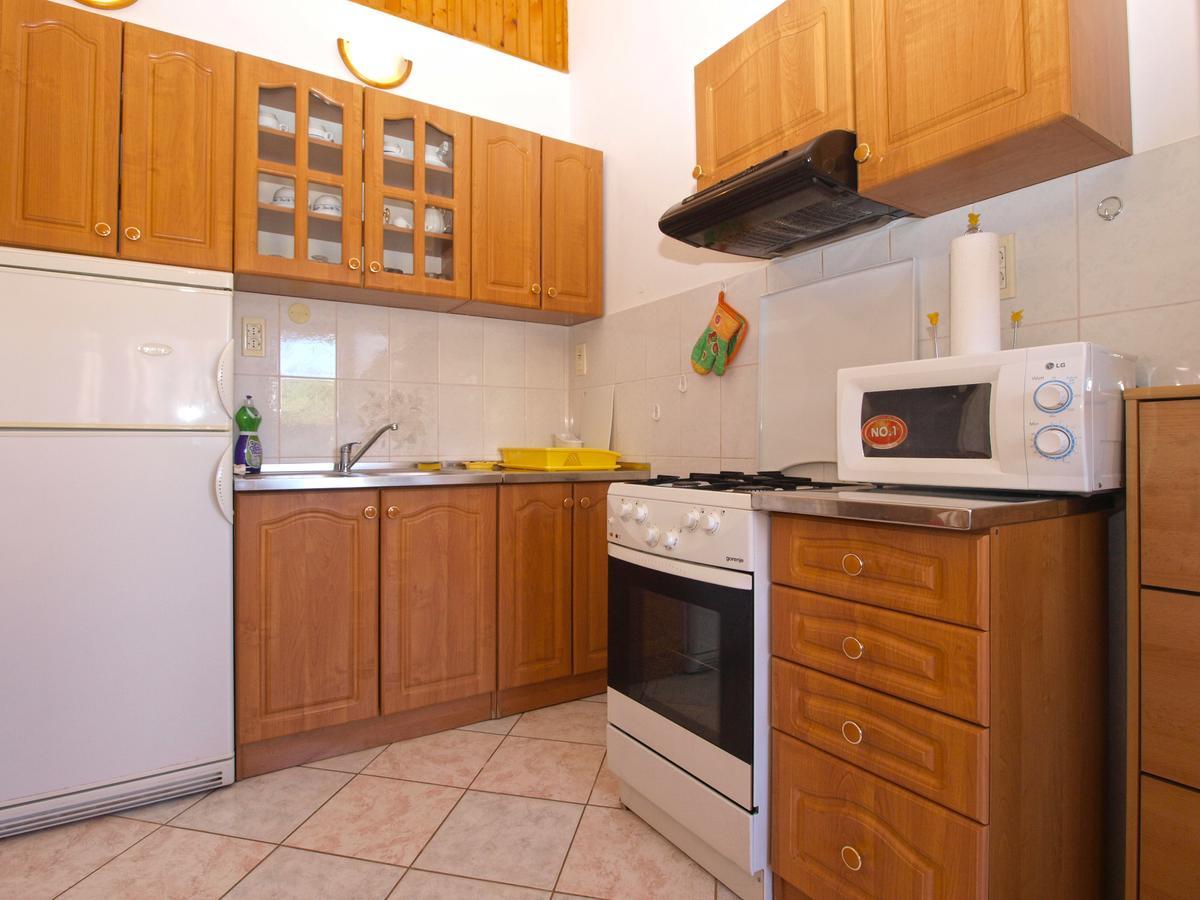 Apartments Mladen 1588 Pula Ngoại thất bức ảnh
